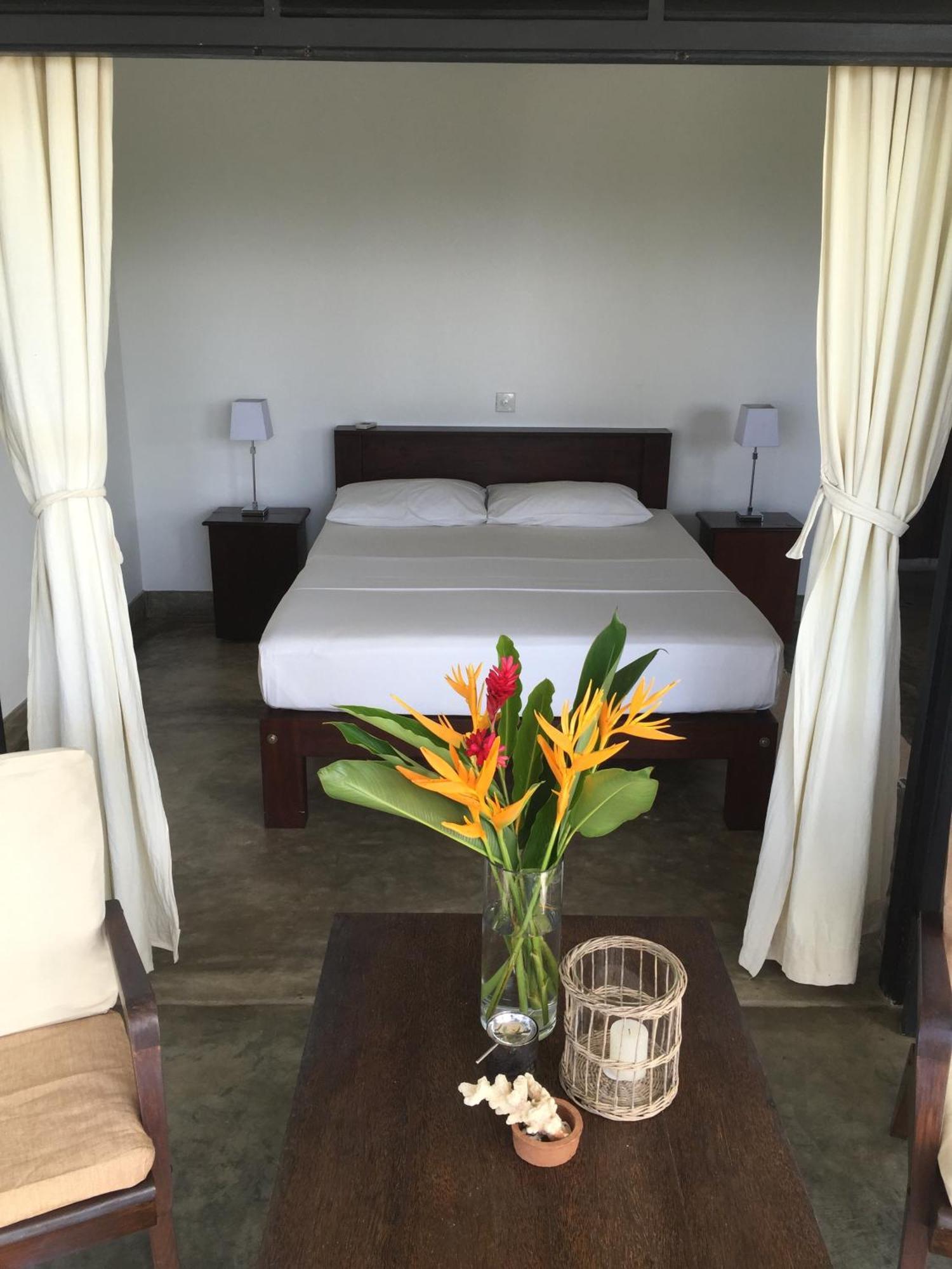 Lara'S Place Unawatuna Rom bilde